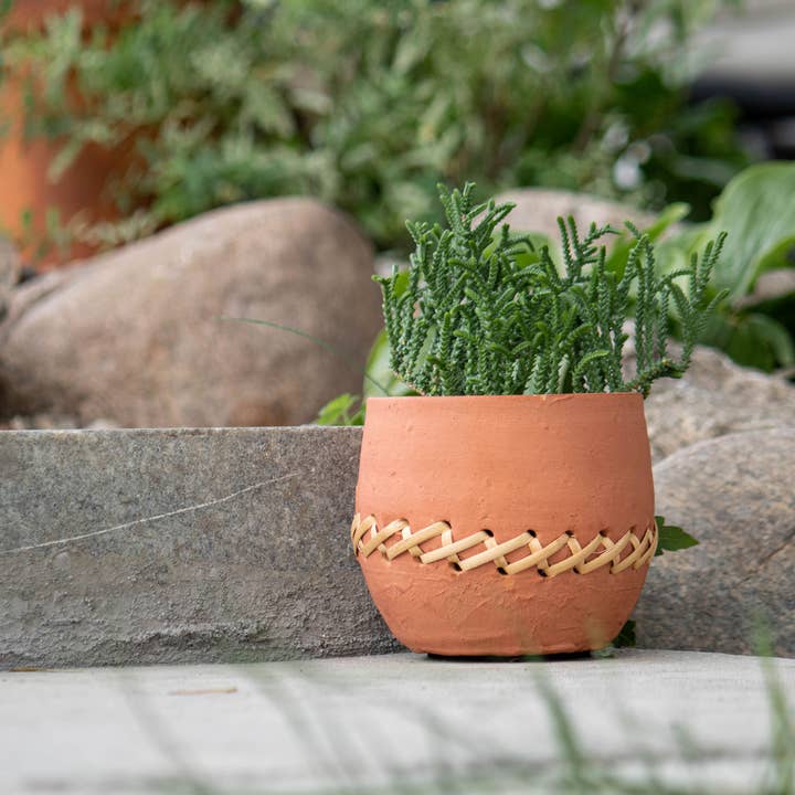 SALE - Mesa Terracotta & Cane Weave Garden Planter Pot for wholesale by Foreside Home & Garden