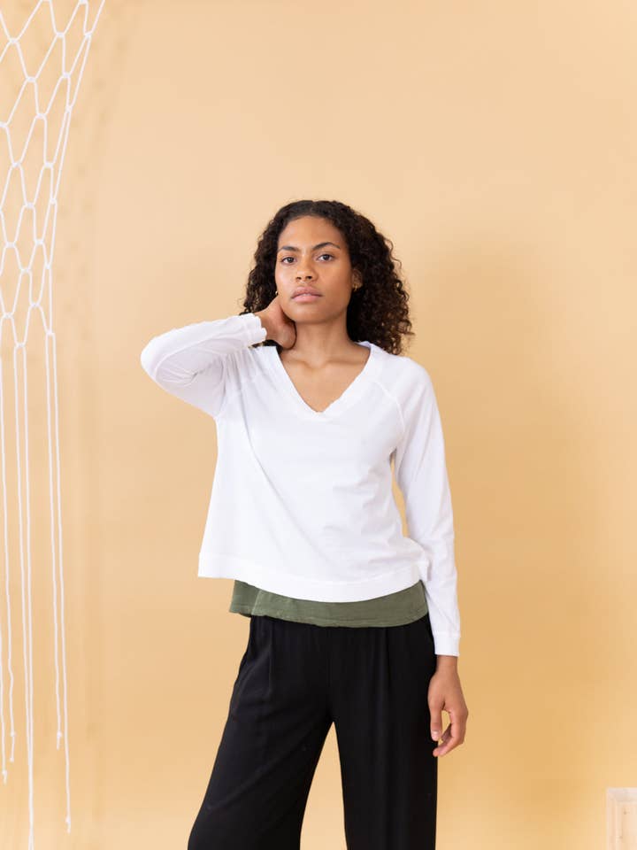 AFFINITY V-NECK T-SHIRT for wholesale by POEMS BCN