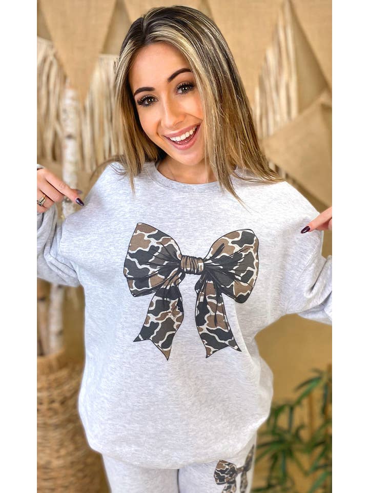 Sugar Stitch - Wholesale Graphic Sweatshirt - Women's - Big On Bows Graphic Sweatshirt8