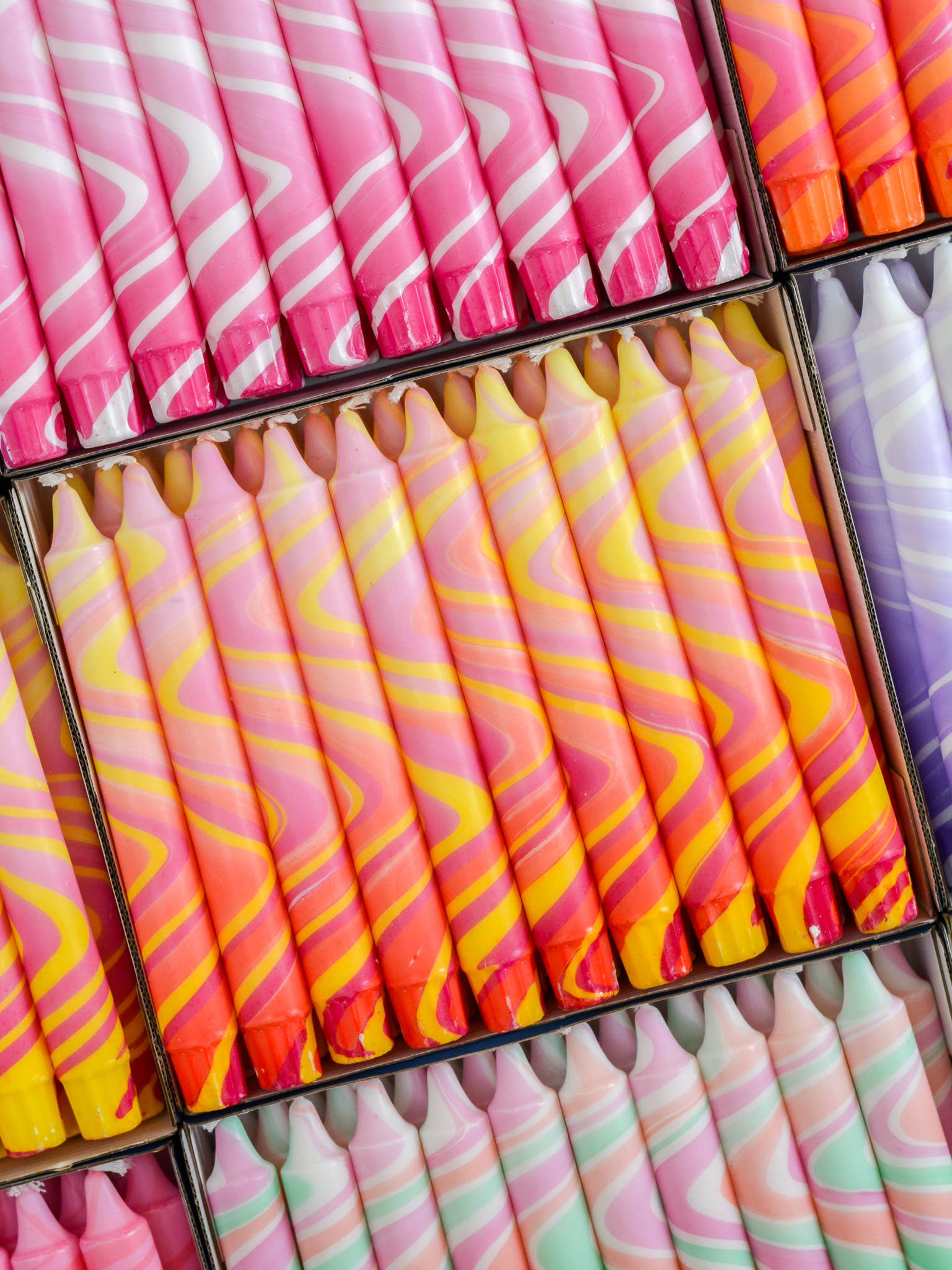 Nordtrice - Wholesale Tapered Candle/Candlestick - Summer Marble Candles - Pink / Yellow / Red Marble1