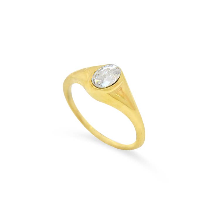 MAI DESIREE - Wholesale Signet Ring - JEANIE GOLD OVAL SIGNET RING2