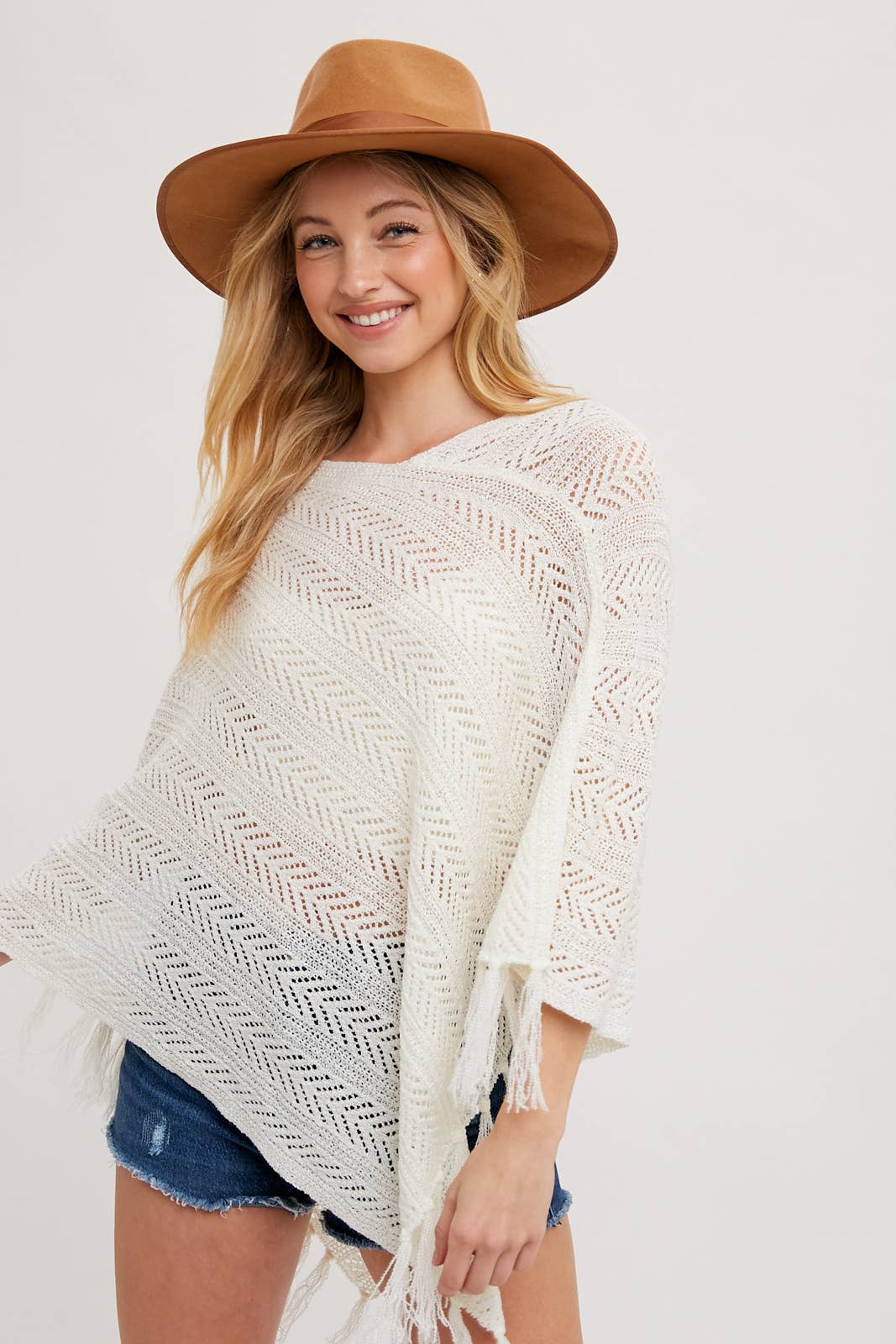 Bluivy – wholesale Poncho – Women's – OPEN-KNIT FRINGE PONCHO4