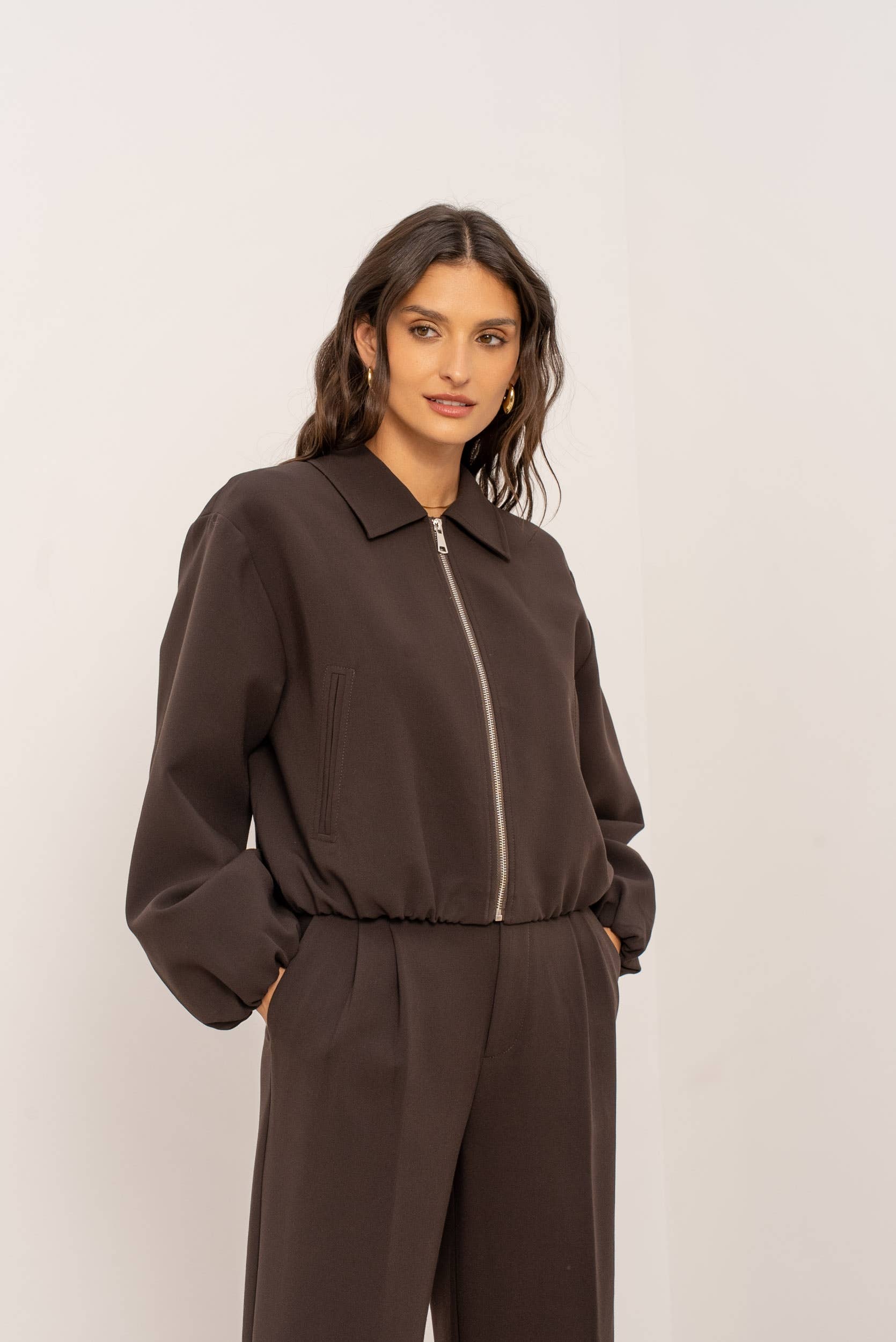 Attentif Paris - Wholesale Bomber Jacket - Women's - [Aura] Short zip-up bomber jacket with shirt collar20