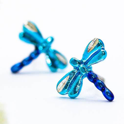 Orecchini a perno libellula multicolore per la vendita all'ingrosso da parte di EarSense Earrings