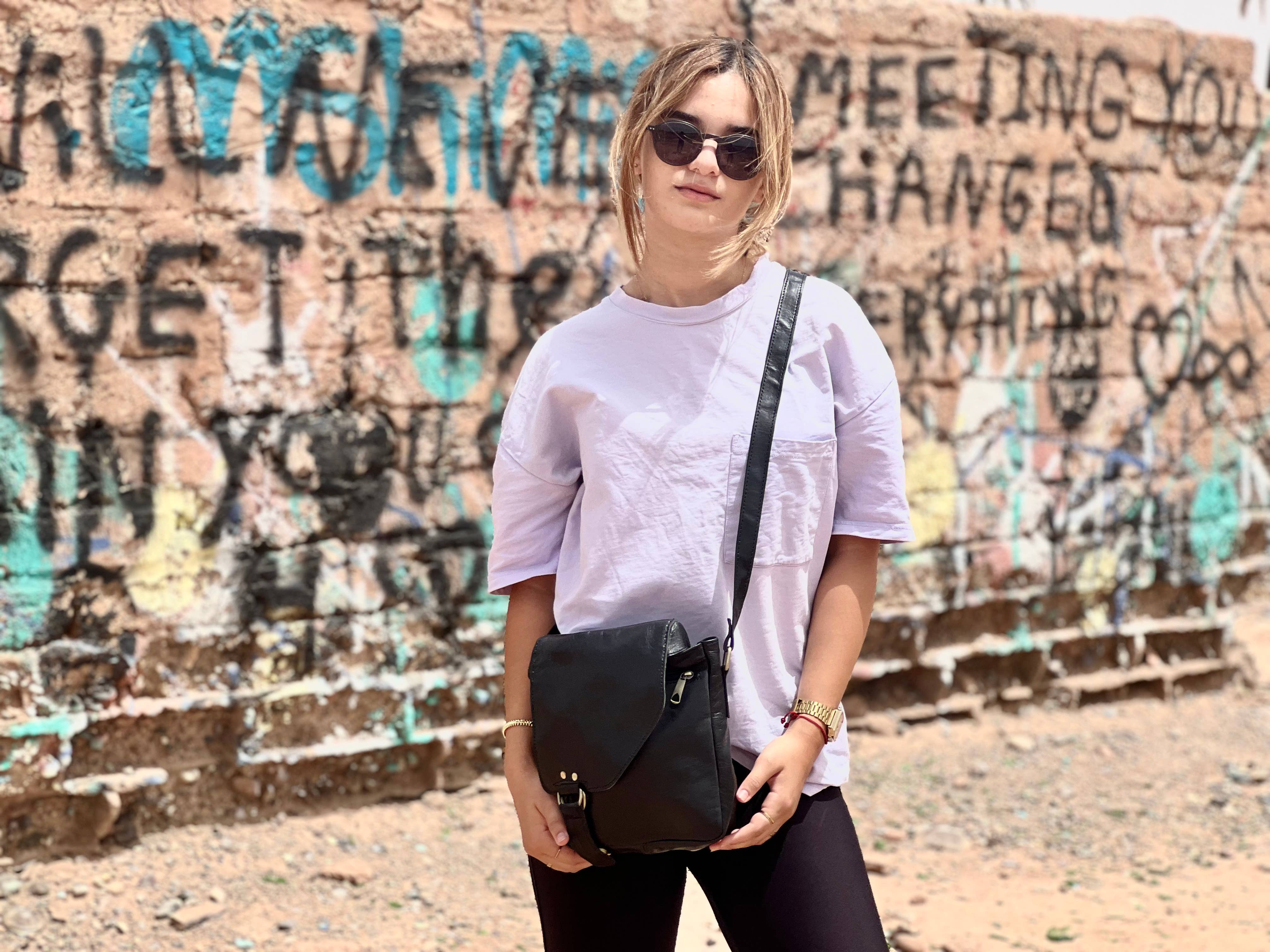 Berberwoolrug – wholesale Crossbody bag – Women's – Handmade Black Leather Crossbody Bag, Minimalist Purse