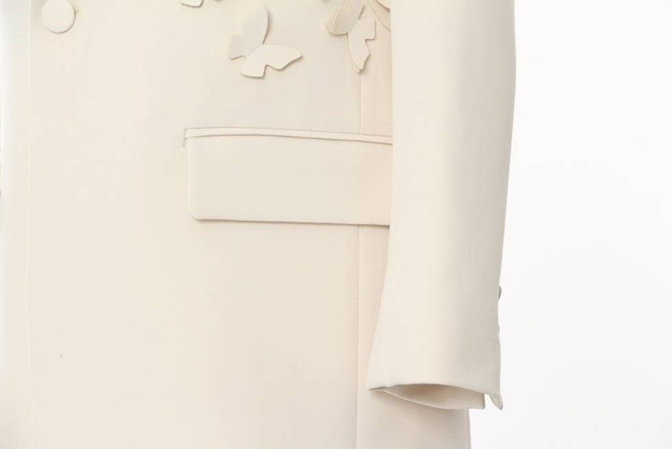 Färg som bilder BL42 Fjärilsapplikationskavaj med skulpterad detalj för wholesale på Faire8