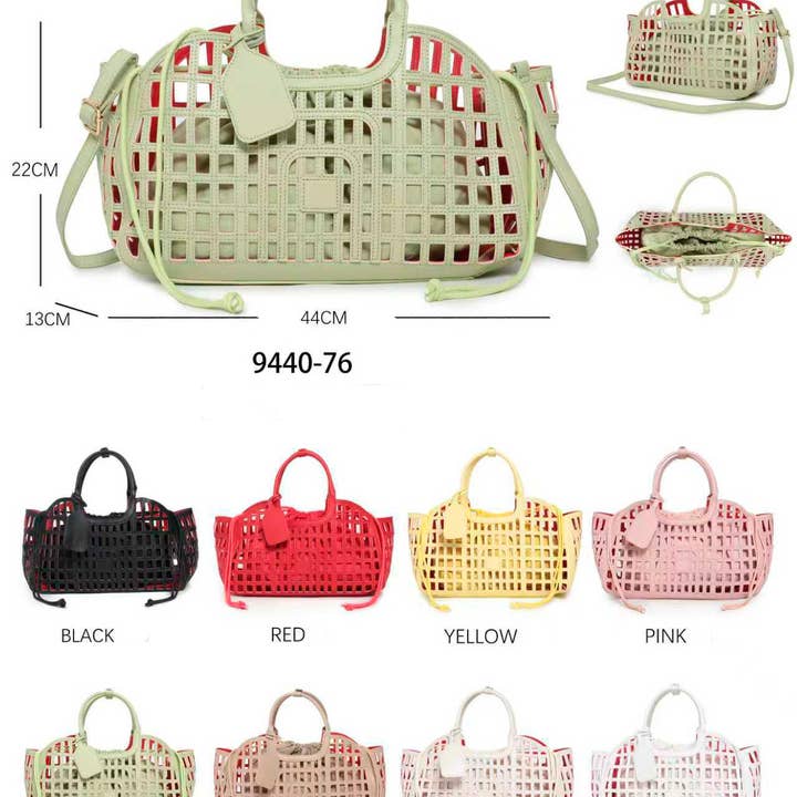 Panier synthétique de haute qualité avec trous et pochon 9440-76 pour la vente par Chenson & Gorett