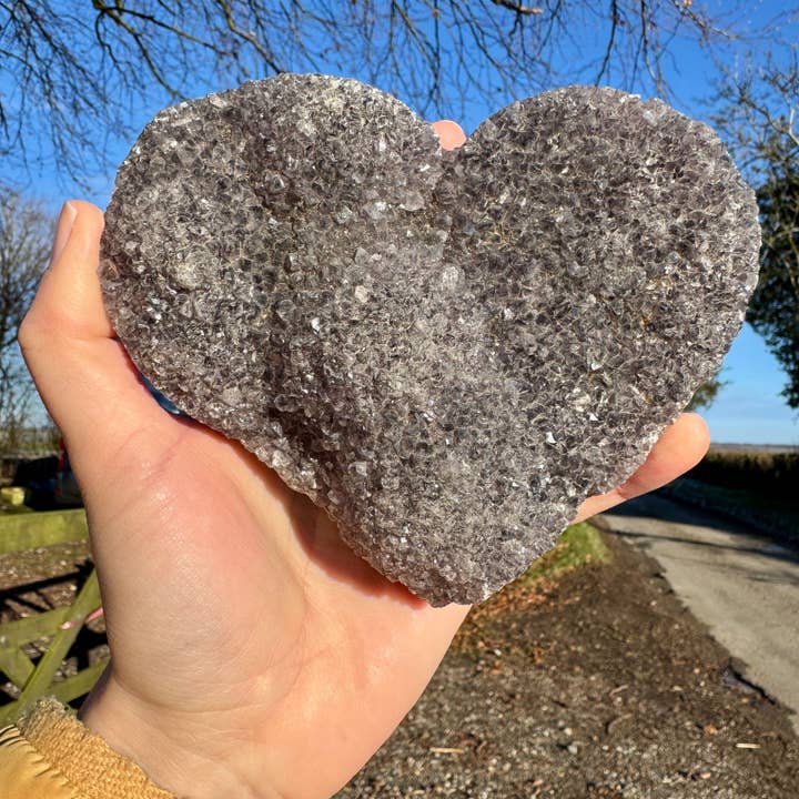 crystal heart 5.8cm-14.4cm amethyst Valentine stone gift elf for wholesale by Elf Kendal Hippies