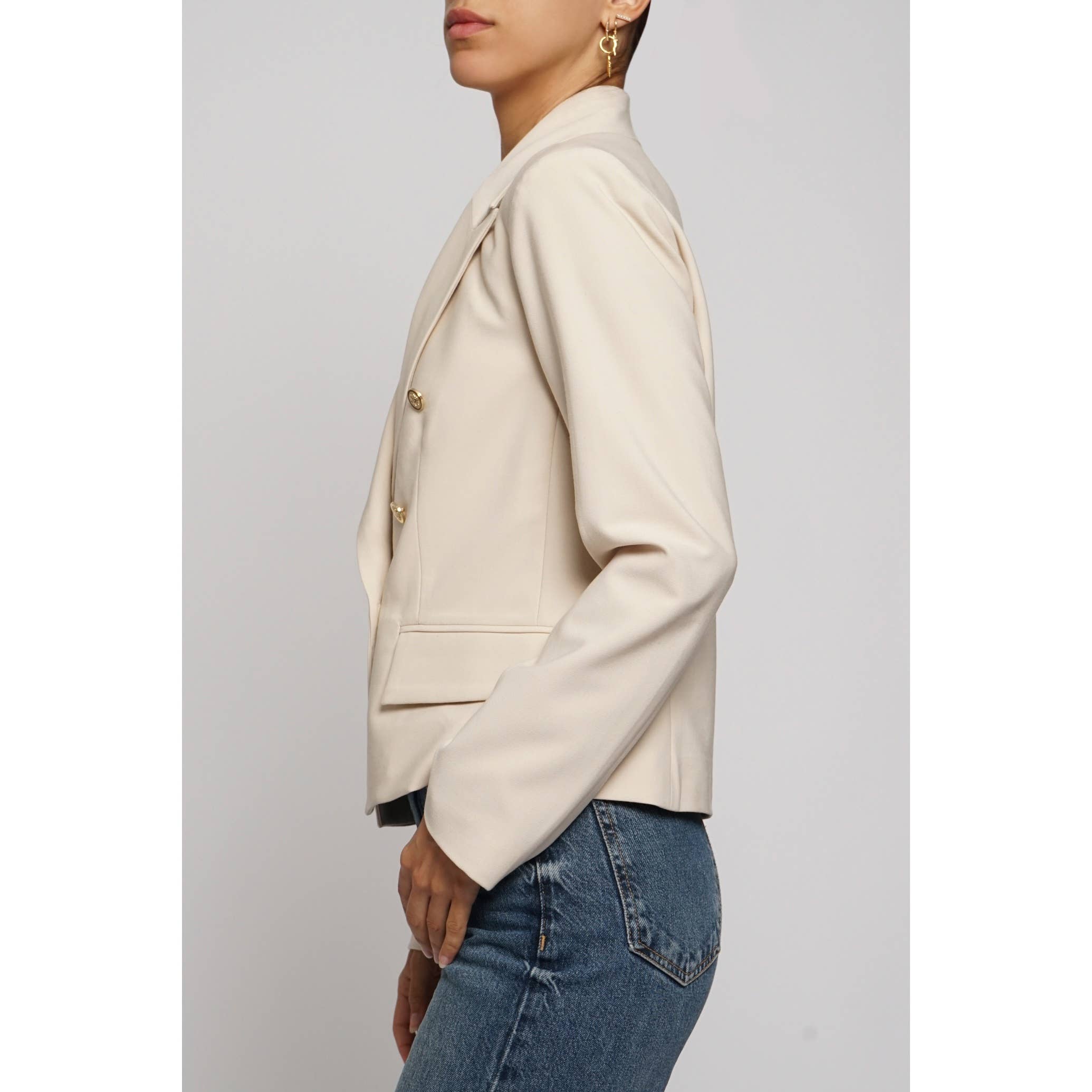 Sans Souci – Großhandel Jacke – Damen – ZWEIREIHIGE KURZJACKE MIT GOLDENEN KNÖPFEN5