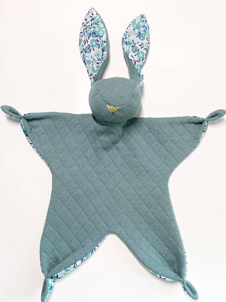 Isoodore cuddly toy for wholesale by Dagobert