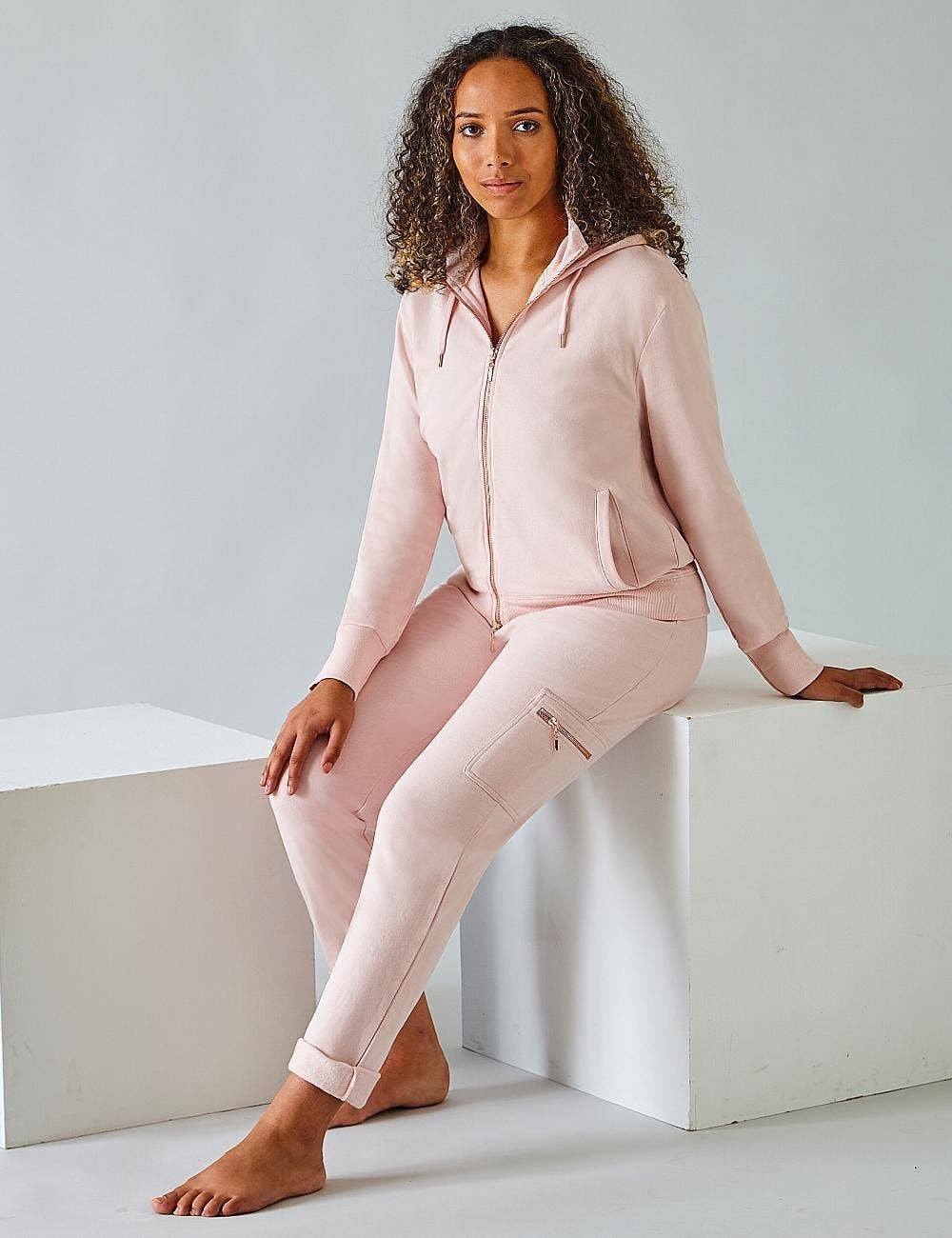 Doven - Vendita all'ingrosso Pantaloni sportivi/da jogging - Donna - Pantaloni da jogging Helvi Combat - Blush5