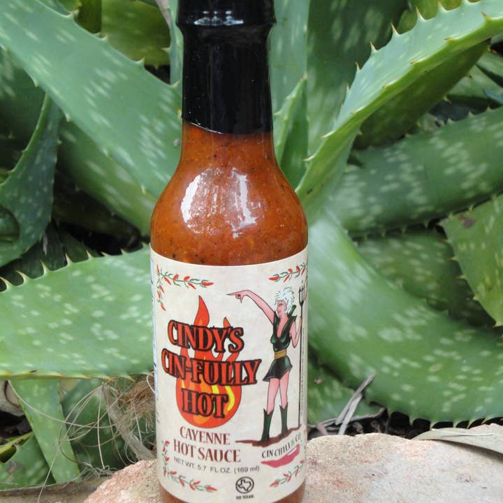 Cin Chili & Company - Wholesale Pikante saus - Cindy's Cin volledig hete cayennepeper hete saus1