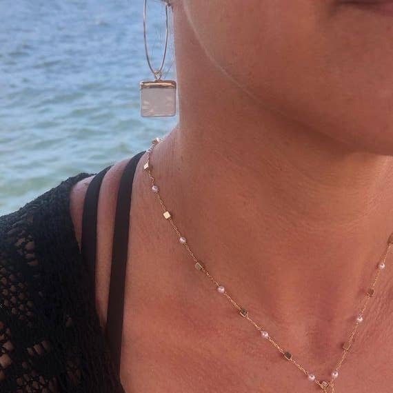 bubs & sass – Großhandel Hoops – quadratische hoops mit Süßwasserperlen1