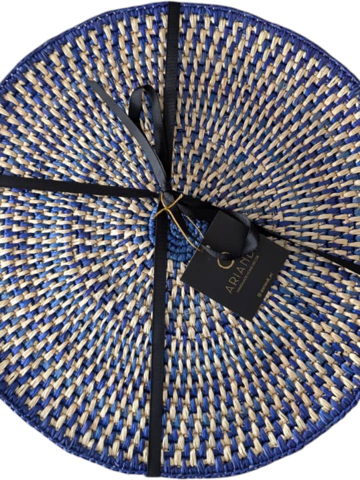 Set of 4 Handwoven Blue Ombre Toquilla Straw Placemats for wholesale by ARIANDI