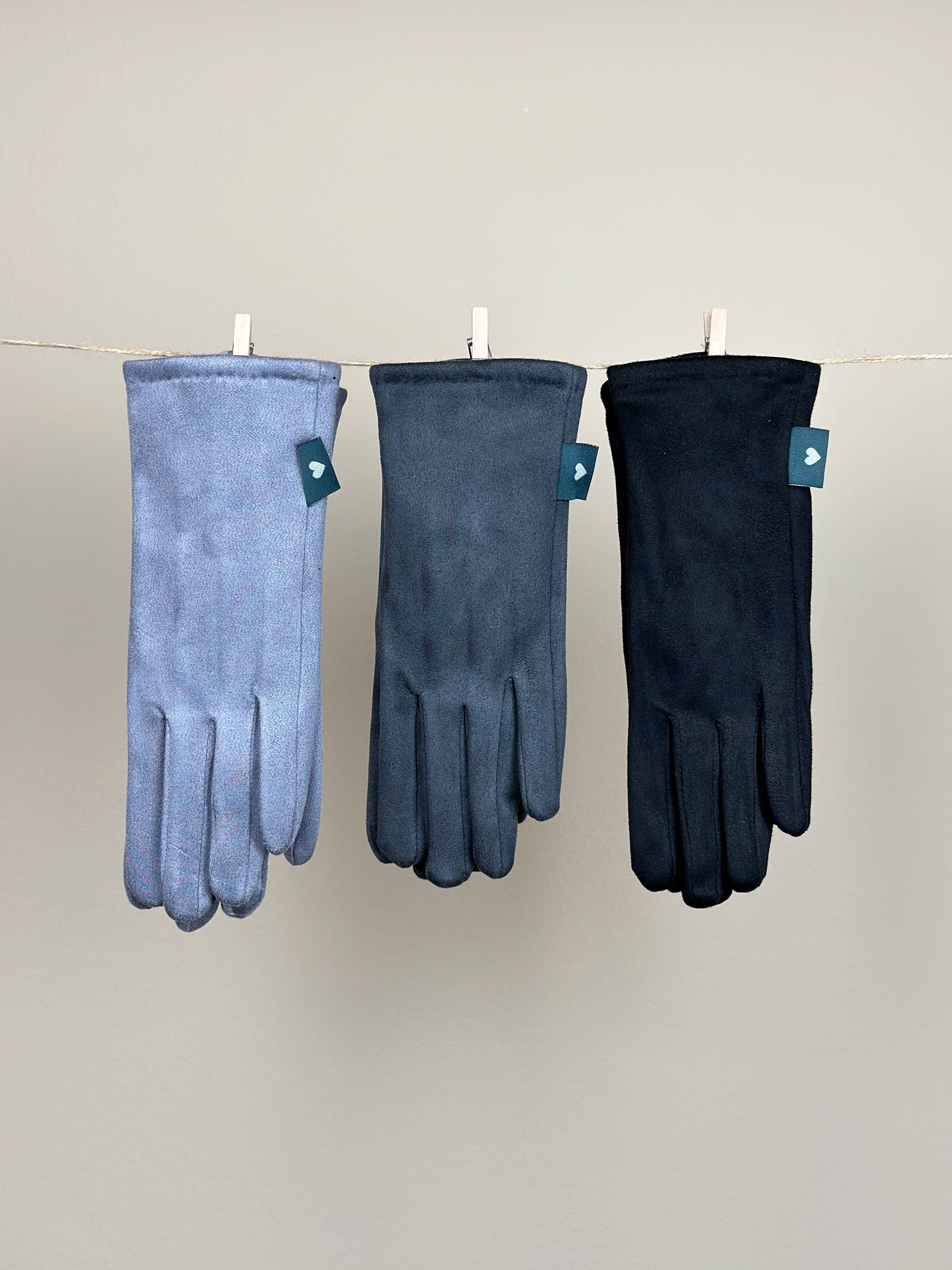Herzilein-Wien GmbH - Wholesale Gloves - Women's - Handschuhe Velours2