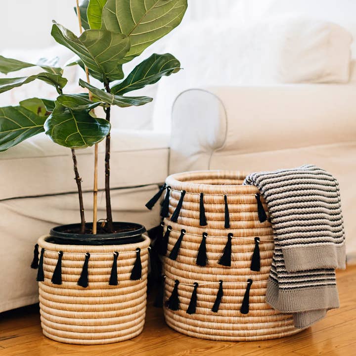 Sutton Set aus geflochtenem Aufbewahrungskorb und Onyx-Quaste für den Großhandel von Azizi Life