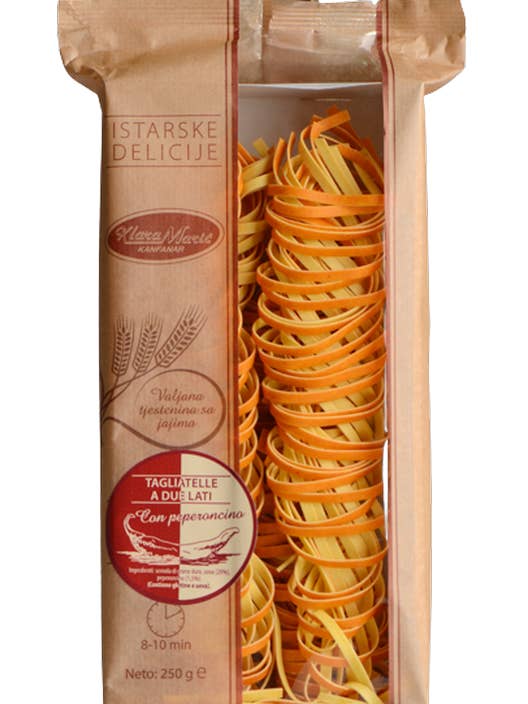 Klara Tvåfärgade tagliatelle med chili Klara - 250 g för wholesale av CENTRO DOLCE FRIULI