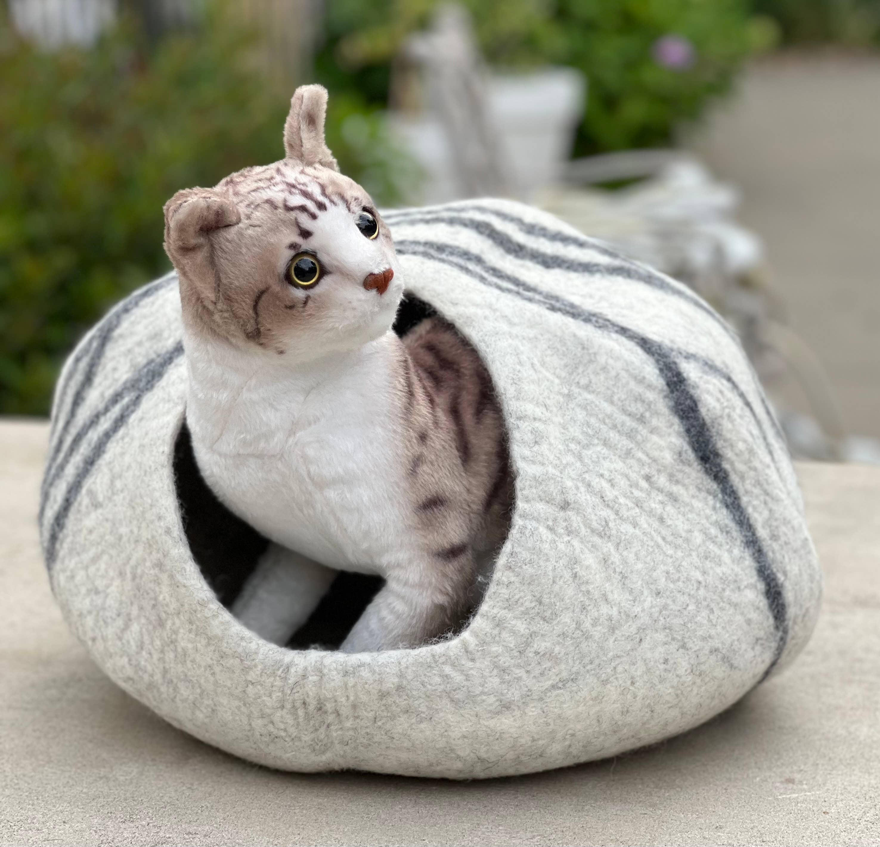 Lungta Imports – wholesale Husdjursgrotta - Katt och hund – Handgjord filt ull katt grotta/katt säng/varm katt hus3