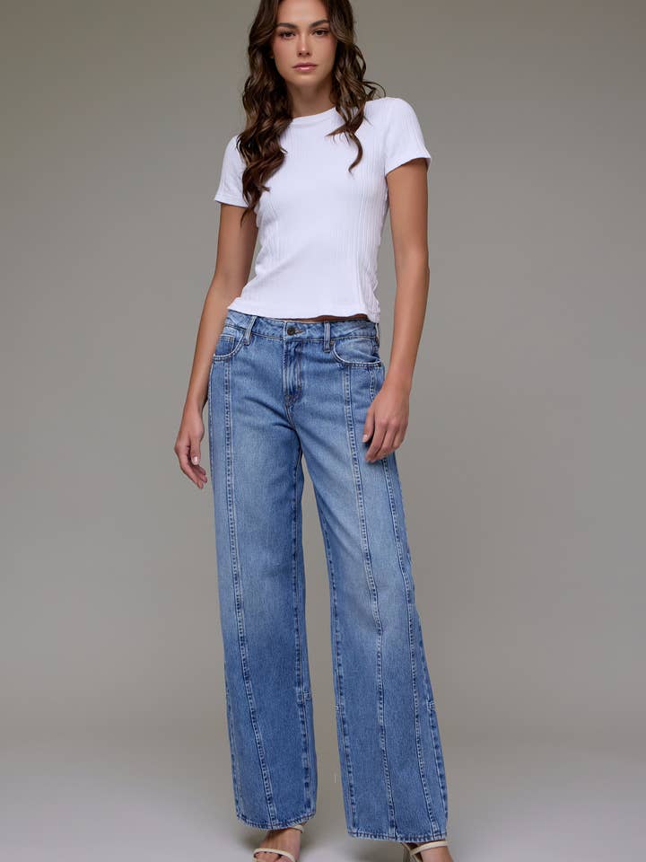 Medium Wash Front Seam Classic Relaxed Dad Jean for wholesale by Hidden Jeans