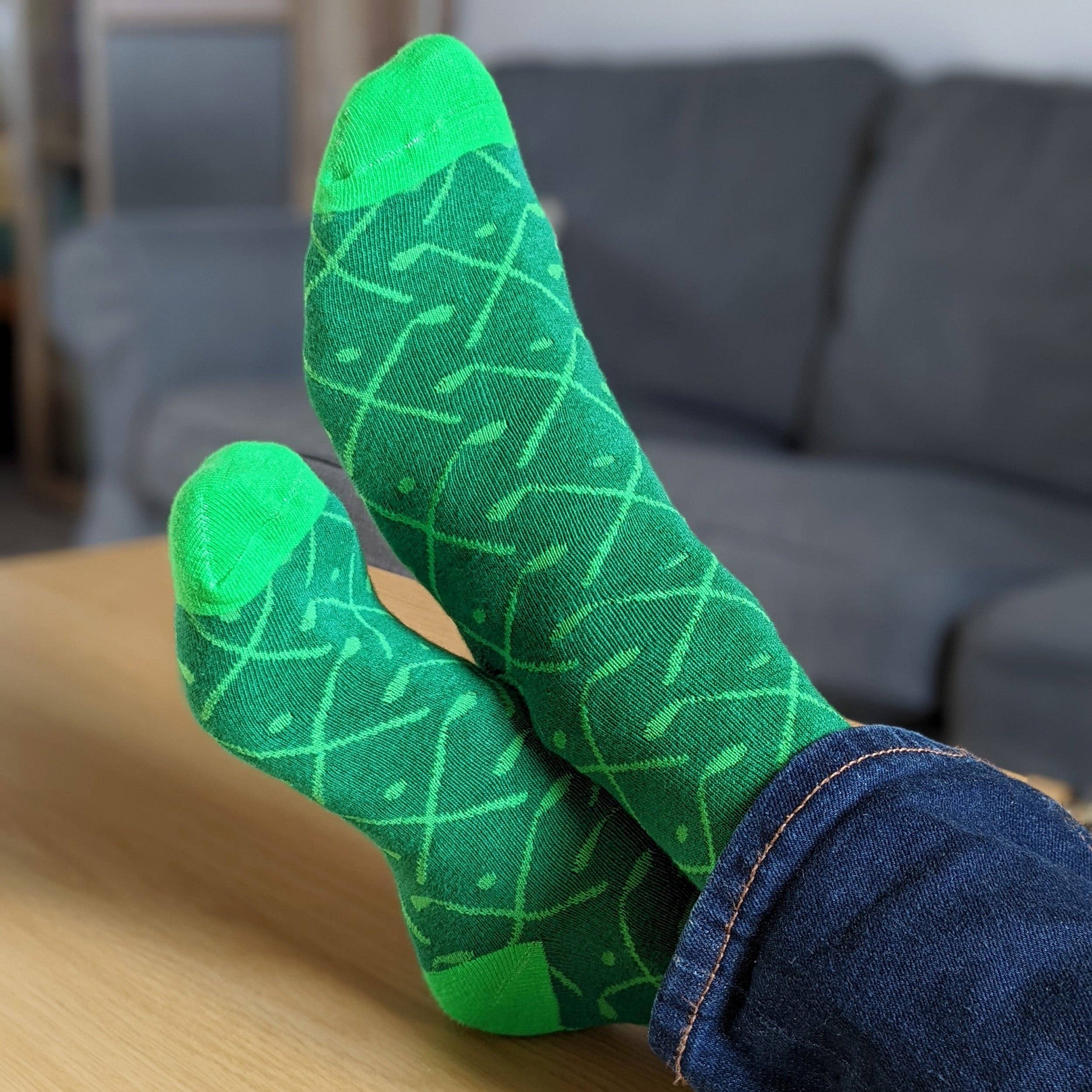 Robert Frederick Ltd - Wholesale Coffee Mug - Gentleman’s Emporium Enamel Golf Mug & Sock Set Gift Set3