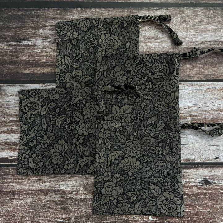 House of Kraft - Wholesale Gift Bag Set/Pack - Gift Pouches | Upcycled Silk Pouch | Pack Silk Gift Pouch64