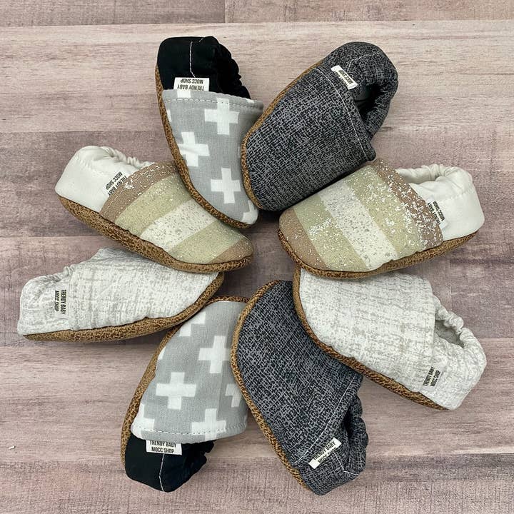 Trendy Baby Mocc Shop - Wholesale Moccasins - Kids - Burlap Black Textured Moccasins