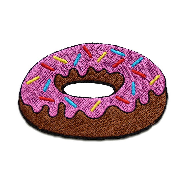 Patch thermocollant donut avec glaçage rose et vermicelles colorés pour la vente par Catch the Patch
