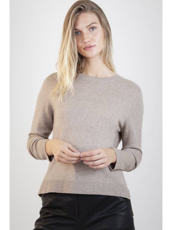 Treasure Atelier Copenhagen - Wholesale Knit Sweater - Women's - Mariluz Jumper - Biege2
