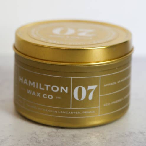 07 Leder & Teakholz - Golddose für den Großhandel von Hamilton Wax Co.