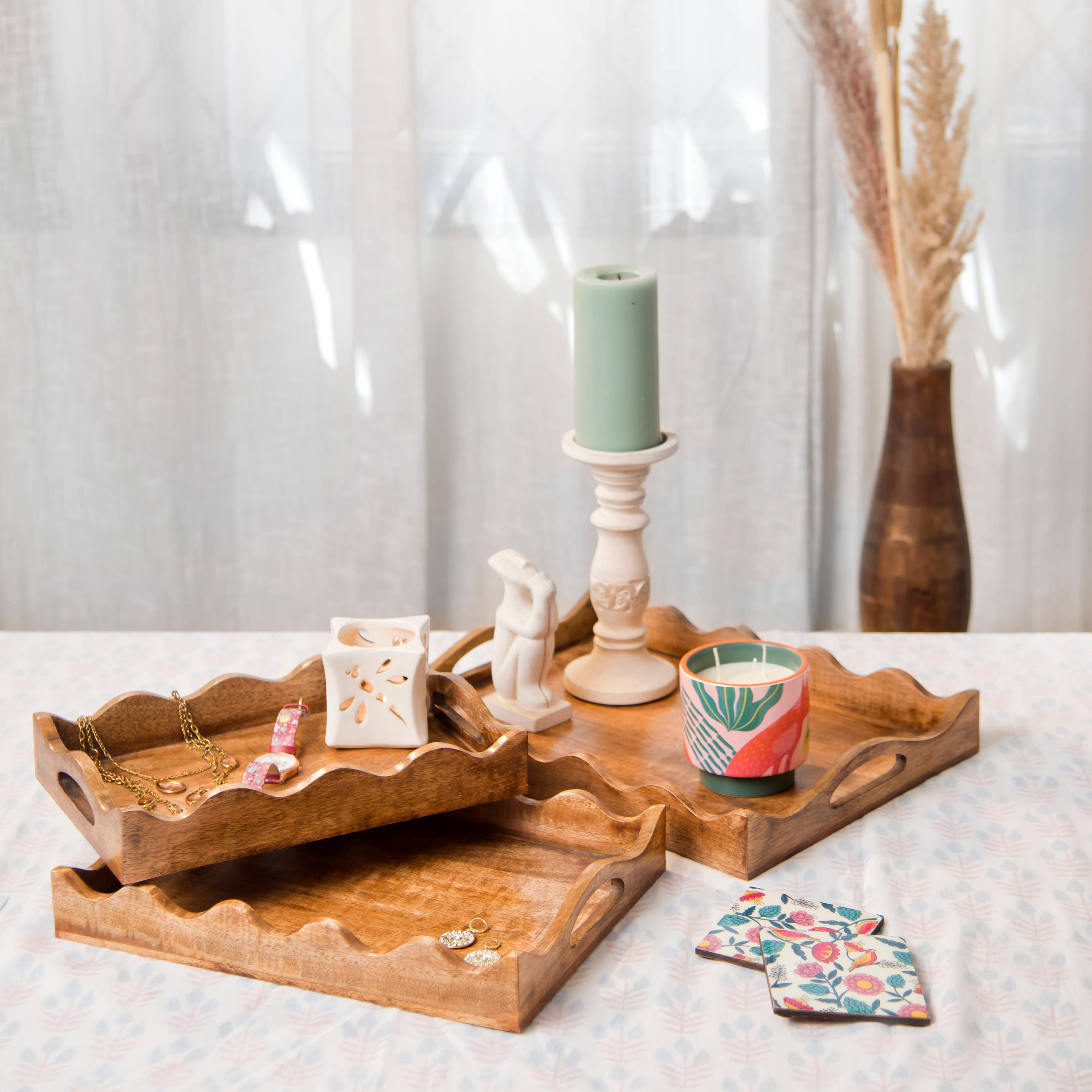 Mela Artisans - Wholesale Serving Tray - Scallop Mangowood Trays4