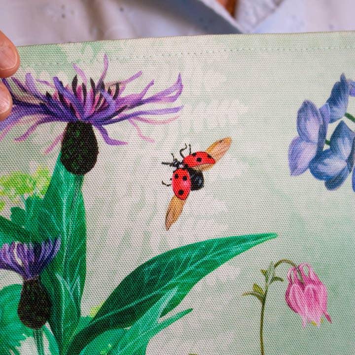 AMPellegrini Art & Design - Wholesale Tea Towel - Tea Towel with floral garden print3