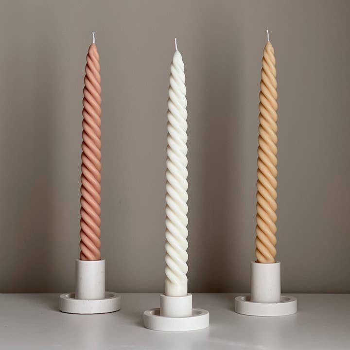 Høj Snoet Sojavoks Kertelys: Håndlavet Pastel Dekoration for engroshandel hos Estelle Studio