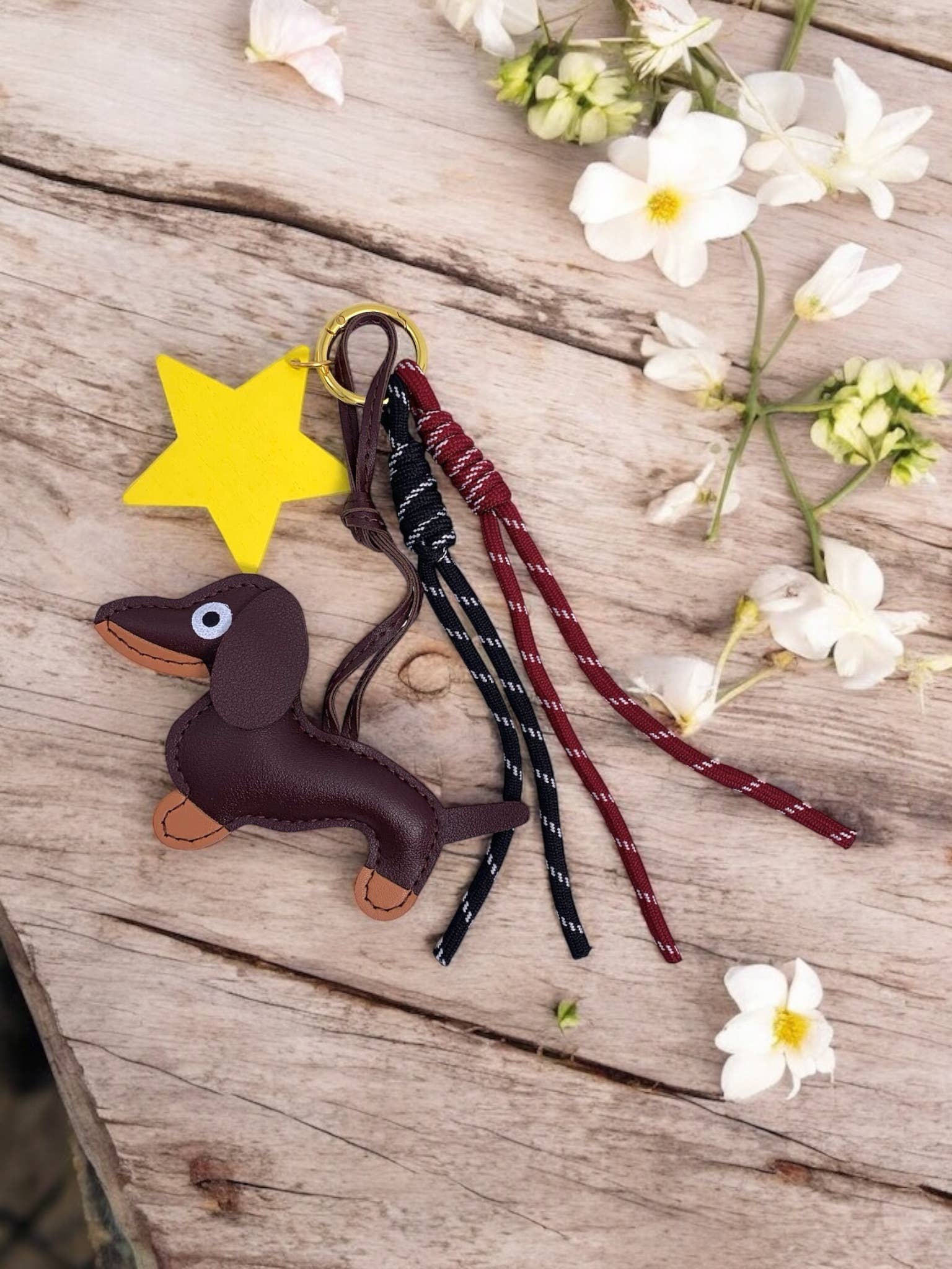 Brown Bag charm and keychain Dog and star PC14 for wholesale on Faire