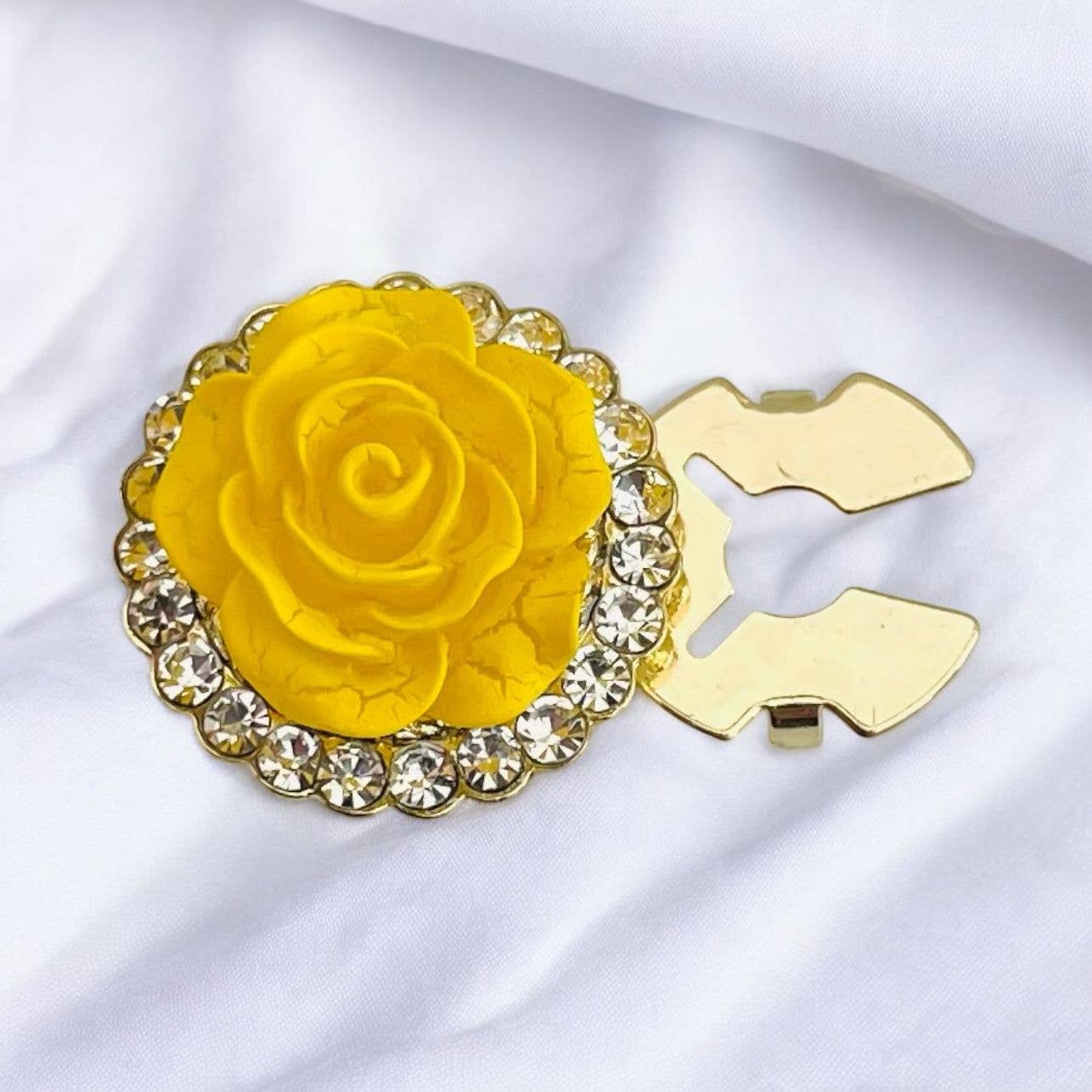 Huracan - Wholesale Kliksieraden - Fiva doos met knopen2