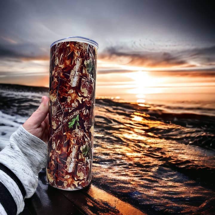 BICCHIERE CAMO DA 20 once per la vendita all'ingrosso da parte di Jaybird Boutique Co.