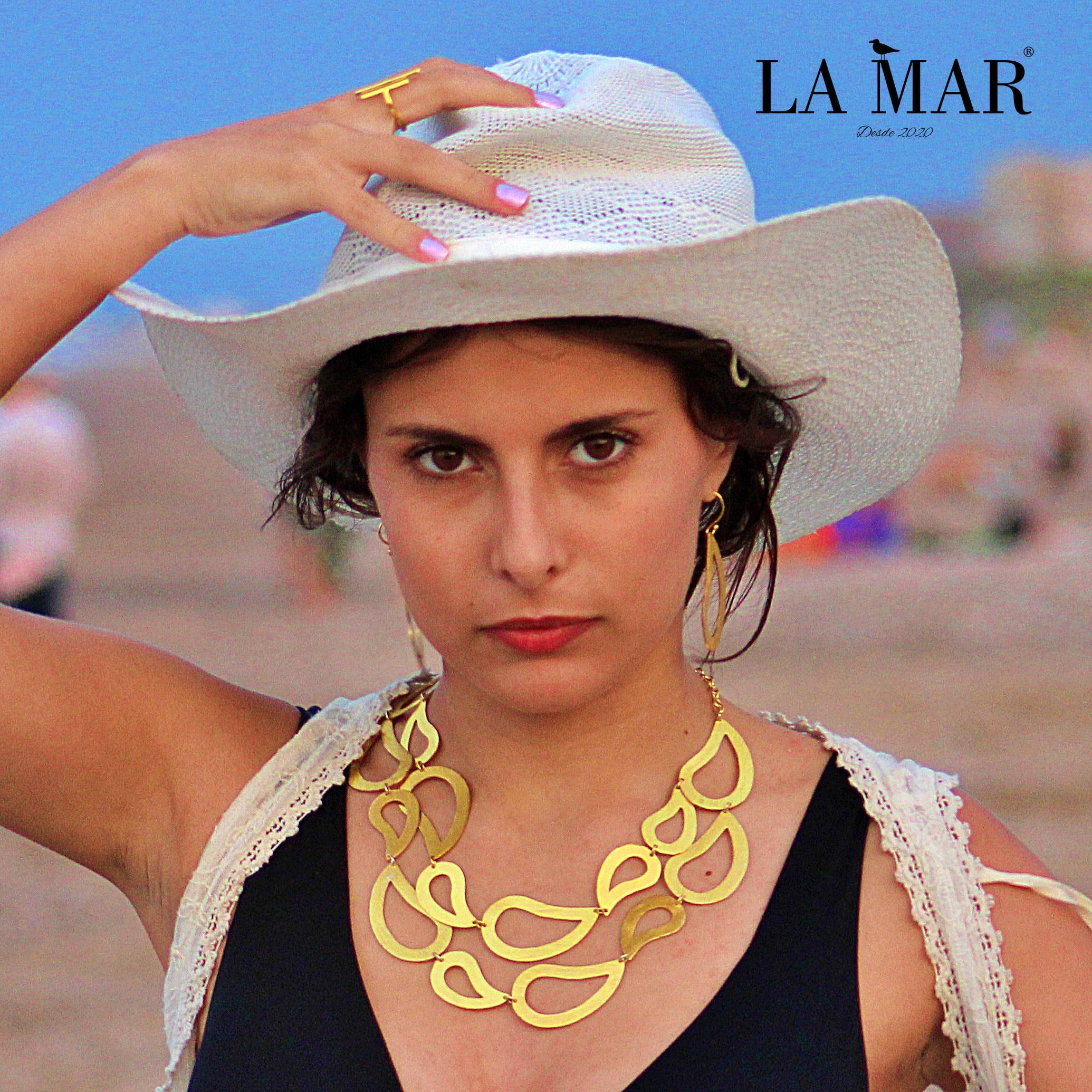 LA MAR - Wholesale Bib Necklace - GOTA necklace gold-plated - Design with character9