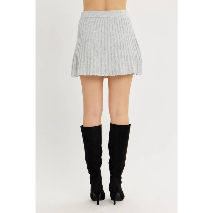 idem ditto - Wholesale Skirt - Women's - FLIRTY ESSENTIAL PLEATED SWEATER MINI SKIRT2