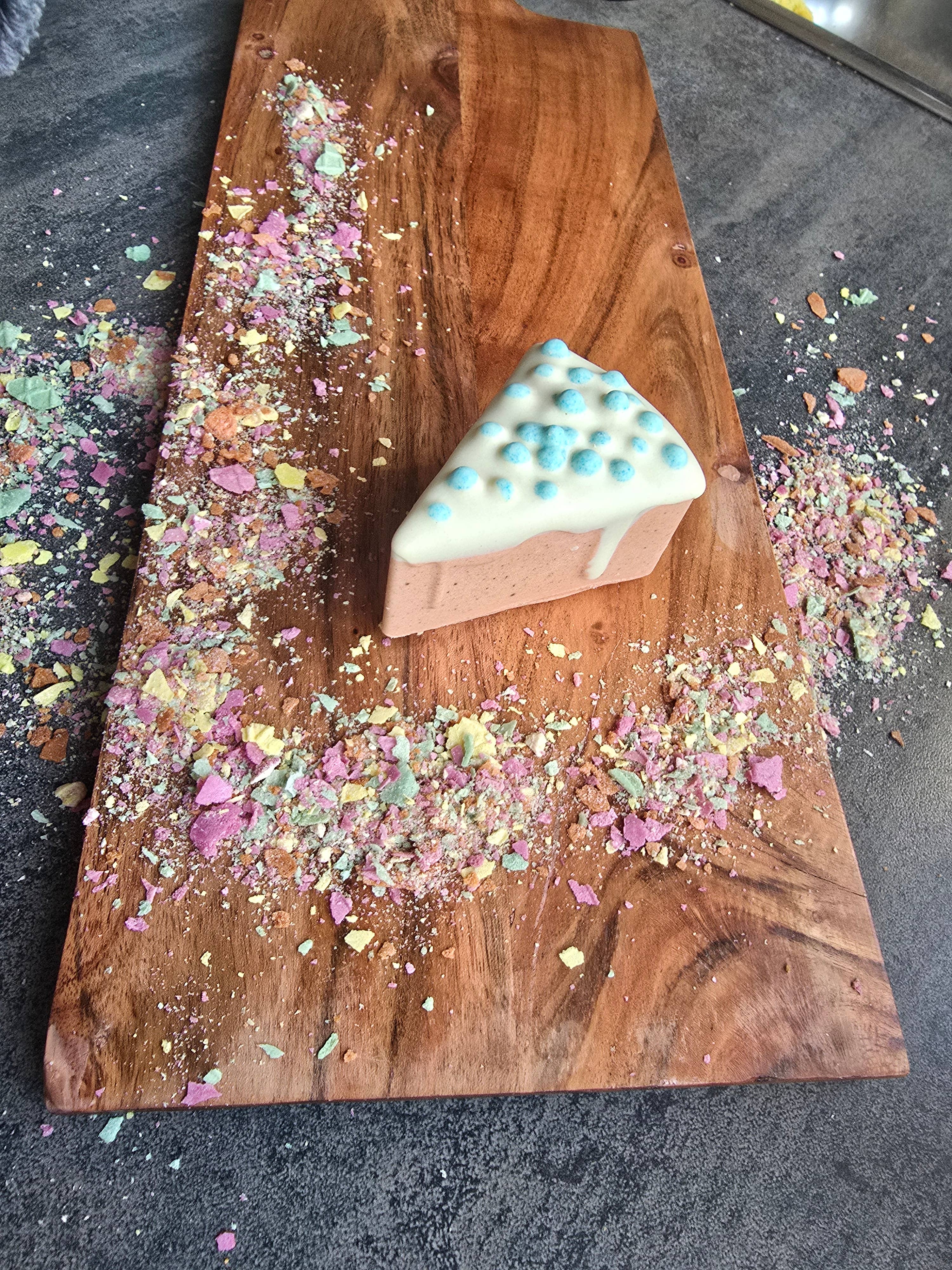 Manufaktur Sweet Crunchy Bit® Handmade DogFood 🐾 - Wholesale Pet Treats - Dog - BlueberryCheesecake3