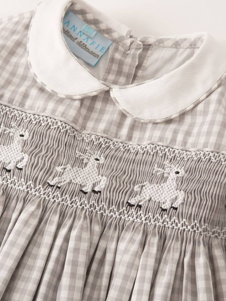 Vestito a pieghe DOE *SALDI* per la vendita all'ingrosso da parte di Annafie London Ltd