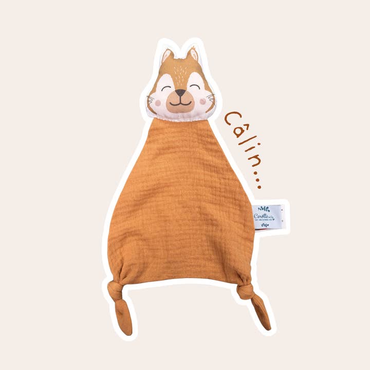 Squirrel comforter in camel double gauze for wholesale by Carotte & Cie