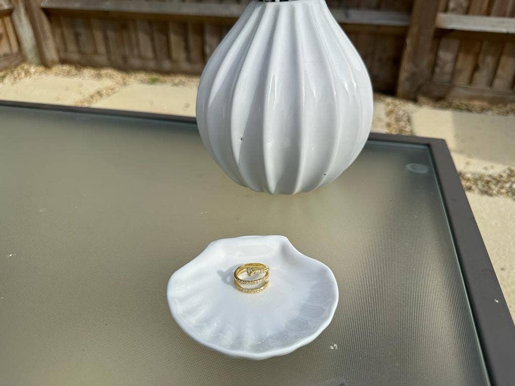 Gemscape UK – wholesale Ring med flera stenar – Justerrbar spiralring i guld med kristaller4