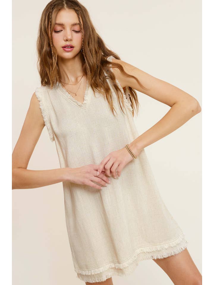 La Miel - Vendita all'ingrosso Vestito - Donna - Abito mini La Miel in tessuto morbido con bordo tagliato e orlo sfrangiato a V4