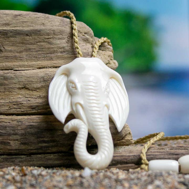 Eléphant sacré pour la vente par Bali Necklaces