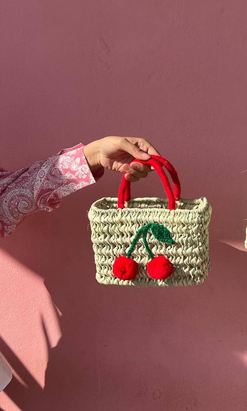 craftberber – wholesale Tote bag – Women's – Cherry Pom-Pom Handwoven Palm Leaf Tote, straw bag1