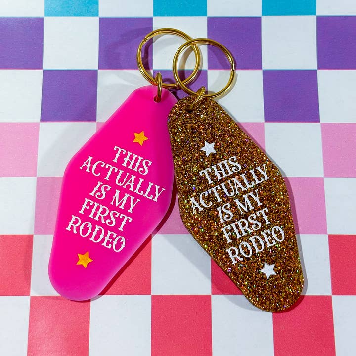 Dit is eigenlijk mijn eerste rodeo (sleutelhanger!) voor wholesale door The Hissin' Kitten