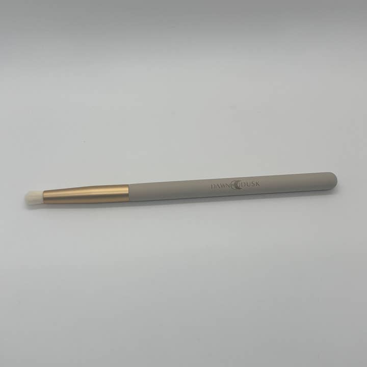 Crescent Precision Concealer / Crease Brush for wholesale by Dawn Til Dusk