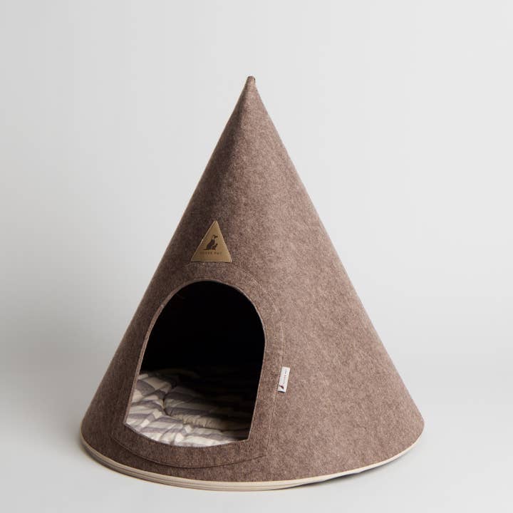 Recycled Felt Pet Cave (Brown) – Modern Foldable Dog House for wholesale by Nooee pet