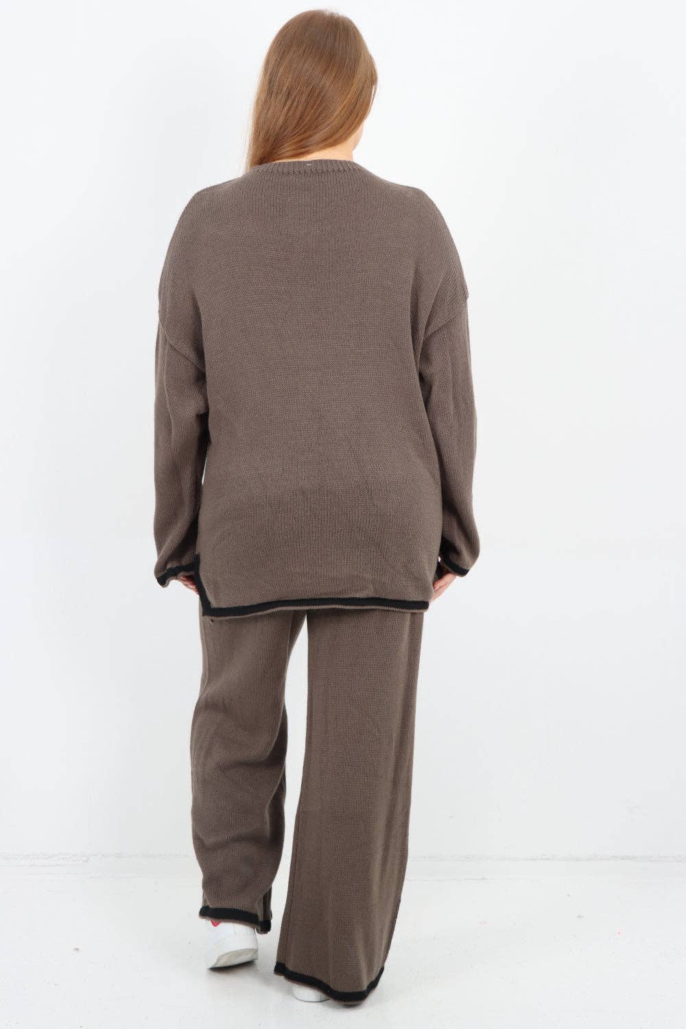 Miss Bold – wholesale Mjukisset – Dam – Italienskt oversize stickat set med kontrasterande kanter11