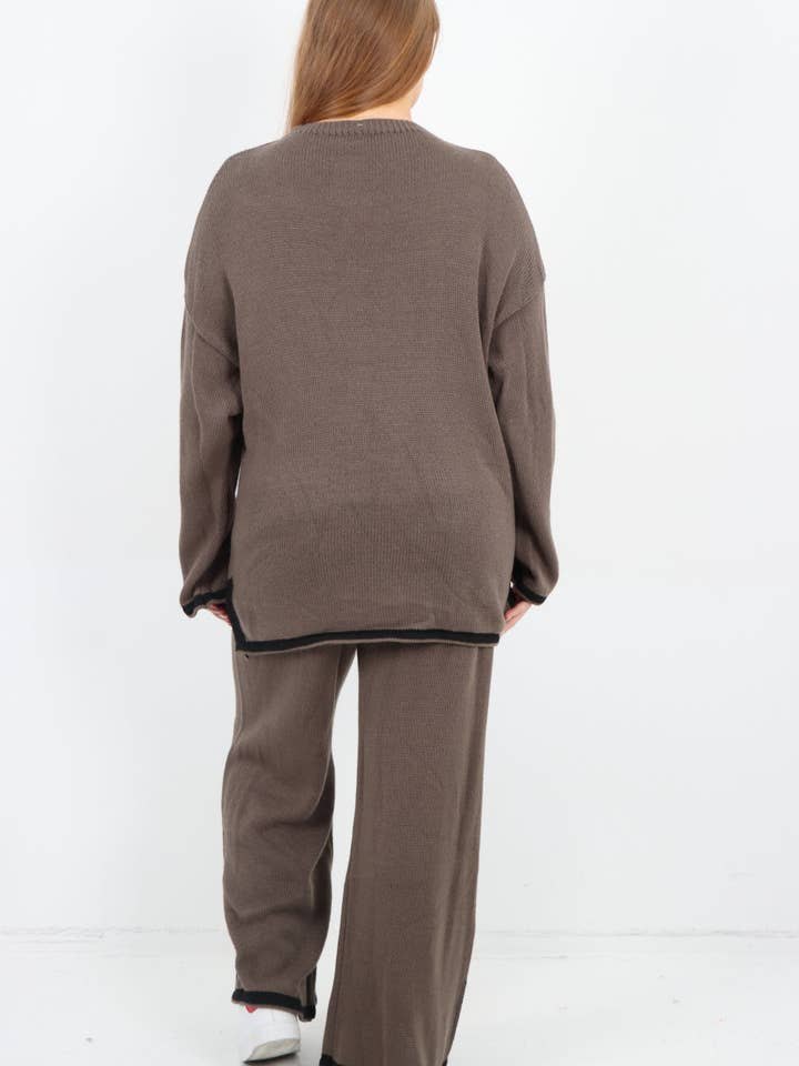 Miss Bold - Wholesale Lounge Set - Women's - Italian Oversized Contrast Trim Knitted Co Ord Set11