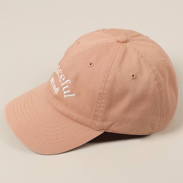 Fashion City – Engroshandel Baseballkasket - Unisex – Broderet baseballkasket med teksten "Peaceful Mind"10